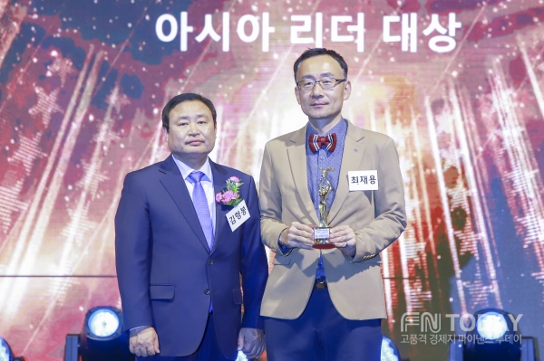 최재용 (사) 4차산업혁명연구원장이 2019 ‘제2회 아시아리더대상식'에서 ’아시아4차산업 발전부문‘ 대상을 수상했다.