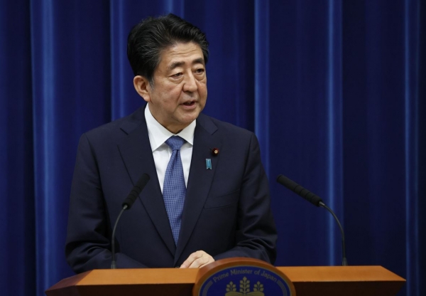아베 신조(安倍晋三) 일본 총리가 28일 오후 총리관저에서 열린 기자회견에서 사의를 공식 표명하고 있다.