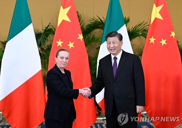 작년 11월16일 발리에서 만난 중국-이탈리아 정상