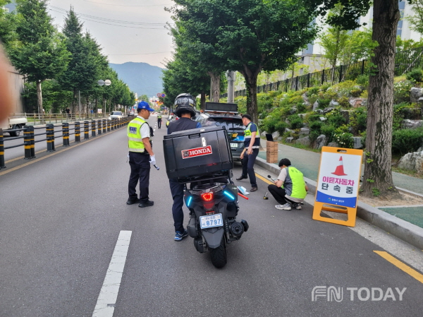 창원중부경찰서, 유관기관 합동 이륜차 법규위반 단속 및  안전운전 촉구 캠페인 개최