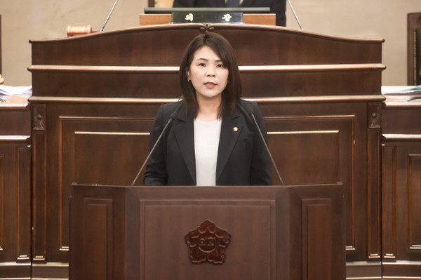 박경원 의원이 지난 6일 제297회 임시회에서 박경원 의원이 5분 자유발언을 하고 있다(사진=남양주시의회)