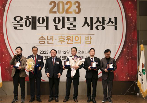 좋은 정치인상을 수상하는 하태경, 홍문표, 엄태영, 박수영, 이양수 의원/사진=범사련
